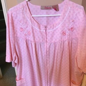 Hamilton 3X poly-cotton housecoat